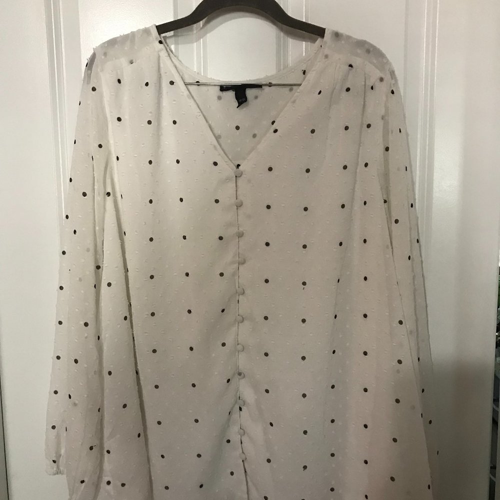 Lane Bryant 18/20 White blouse with sheer sleeves